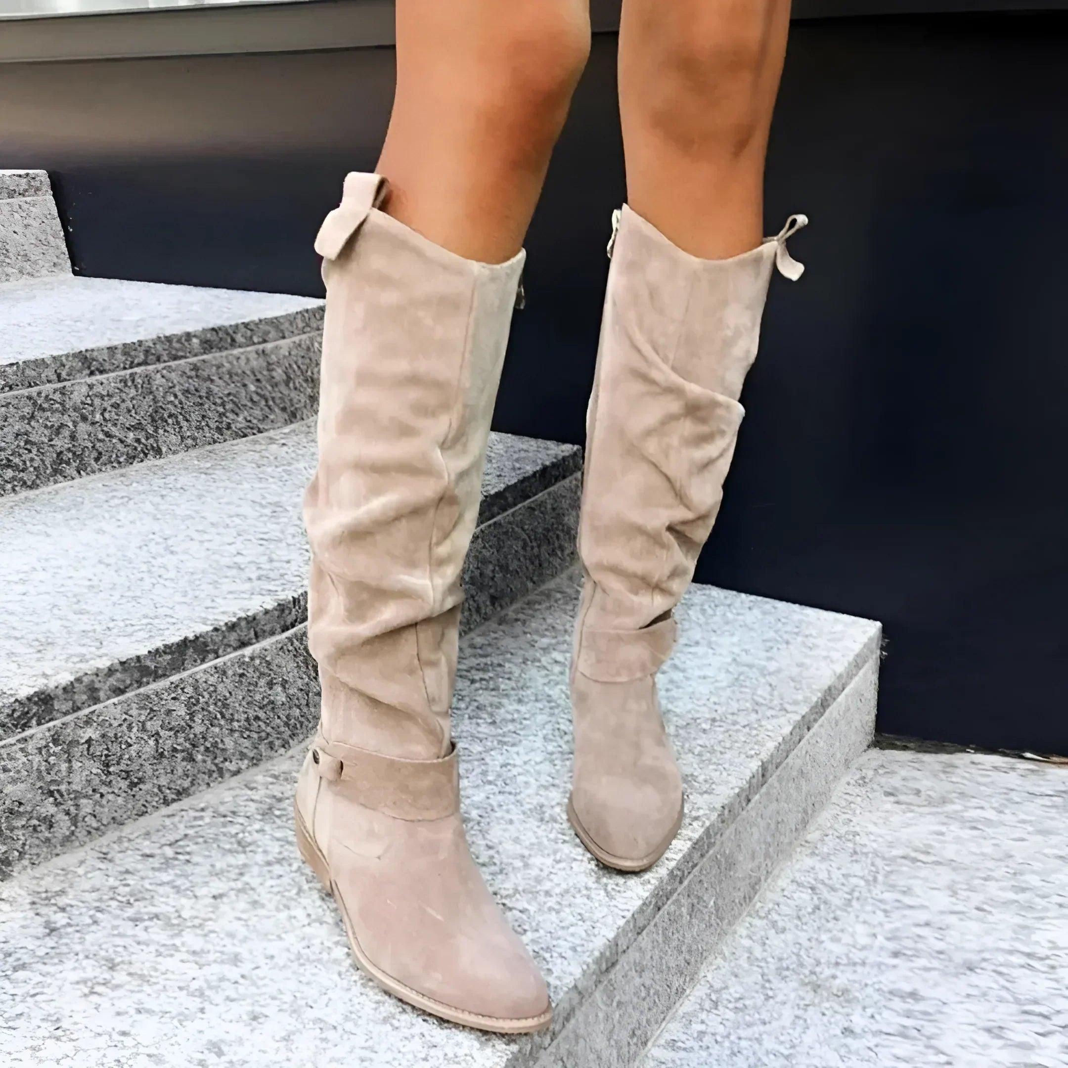 Robe en daim pour femme