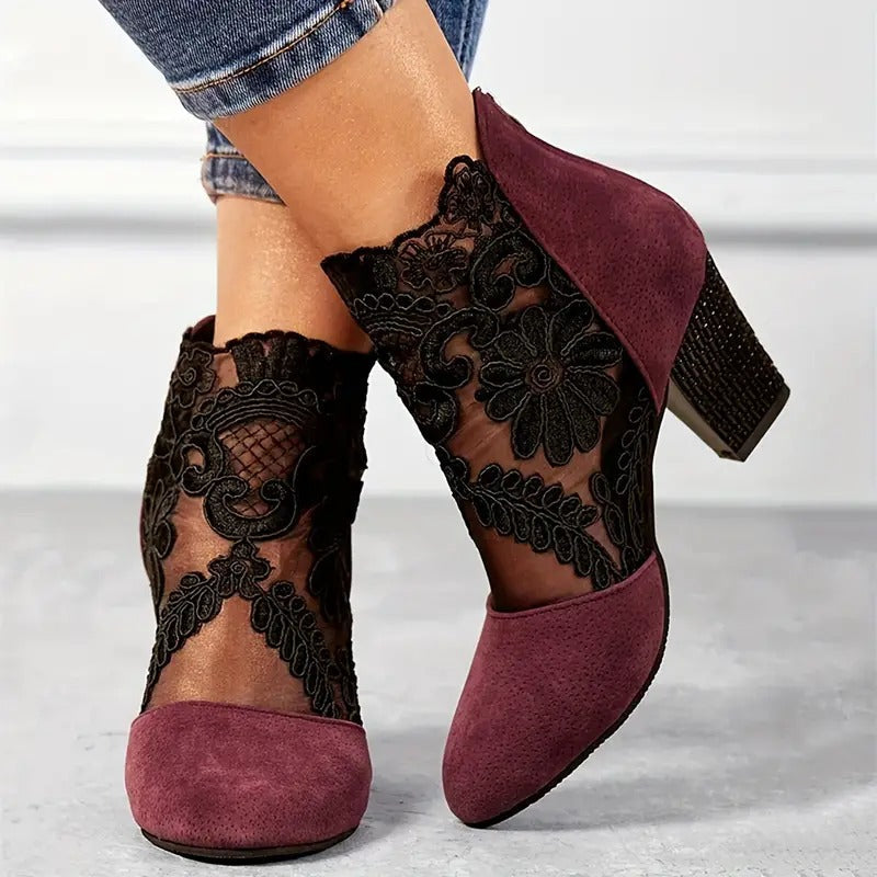 Talons pour femmes avec bordure en dentelle