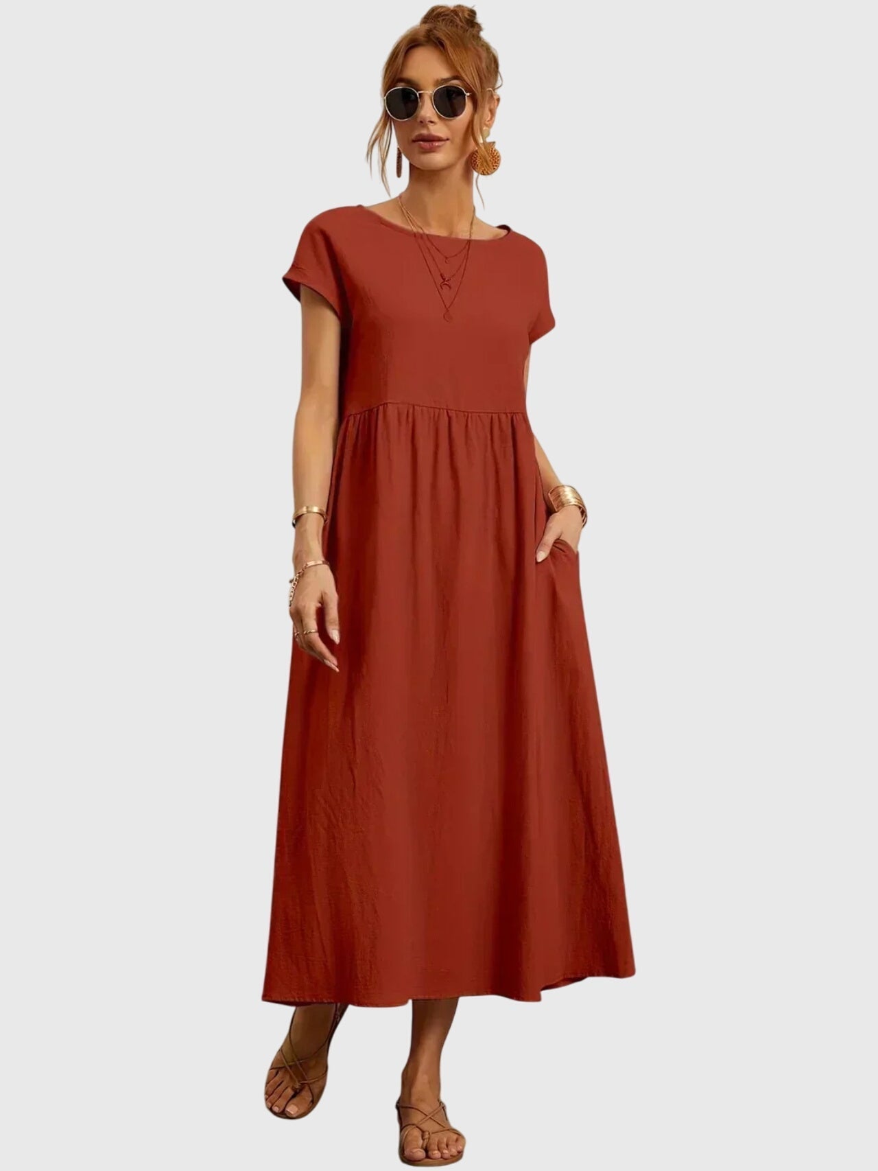 Robe midi pour femmes avec poches latérales