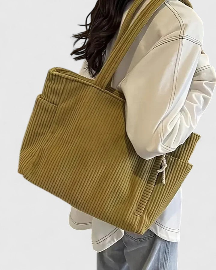Annie | Elegant Tote Bag