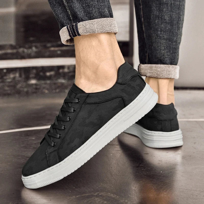 Sneakers in pelle, vera pelle di qualità superiore, versatili per ogni giorno