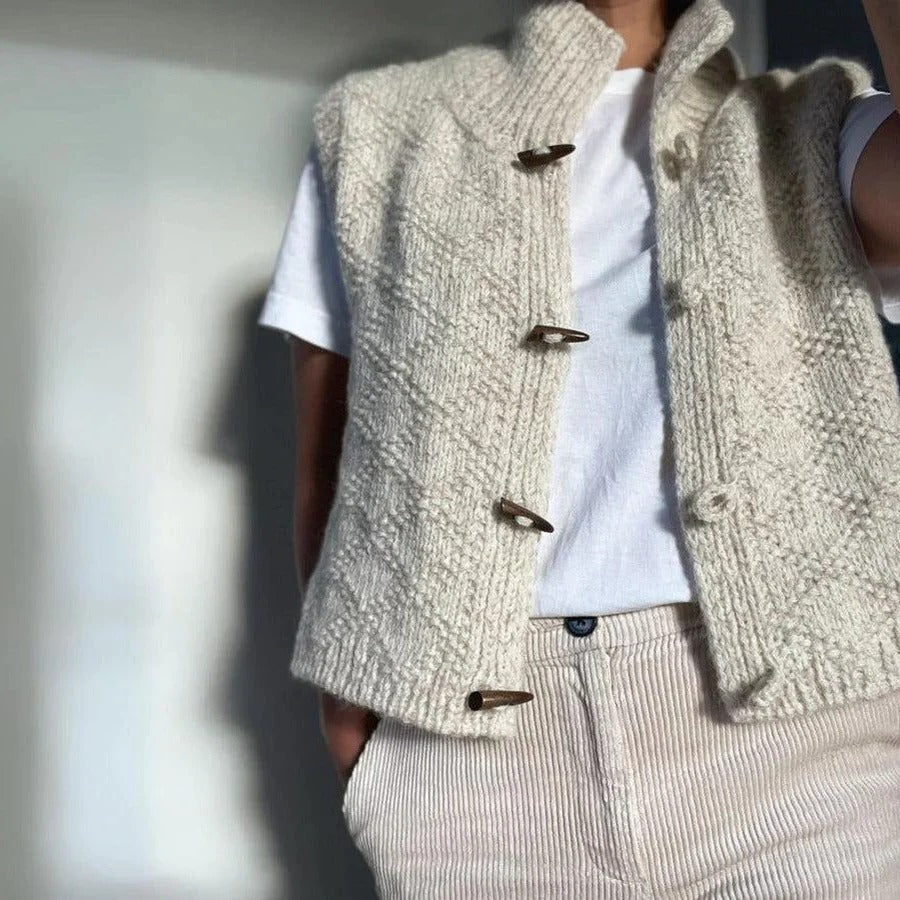 Women's Sleeveless Vest Structured Streamlined Layer