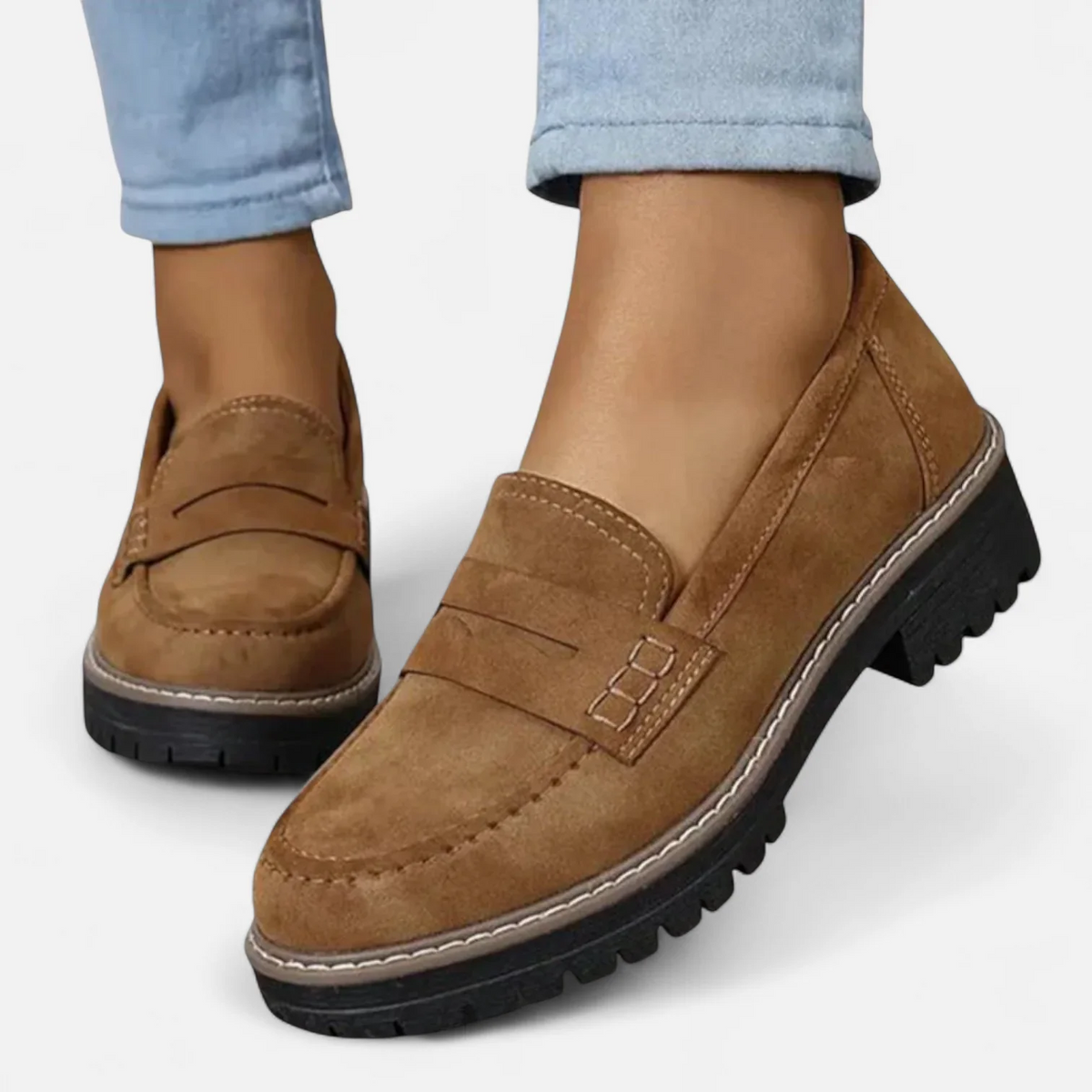 Women's Heeled Loafers with Orthopedic Support