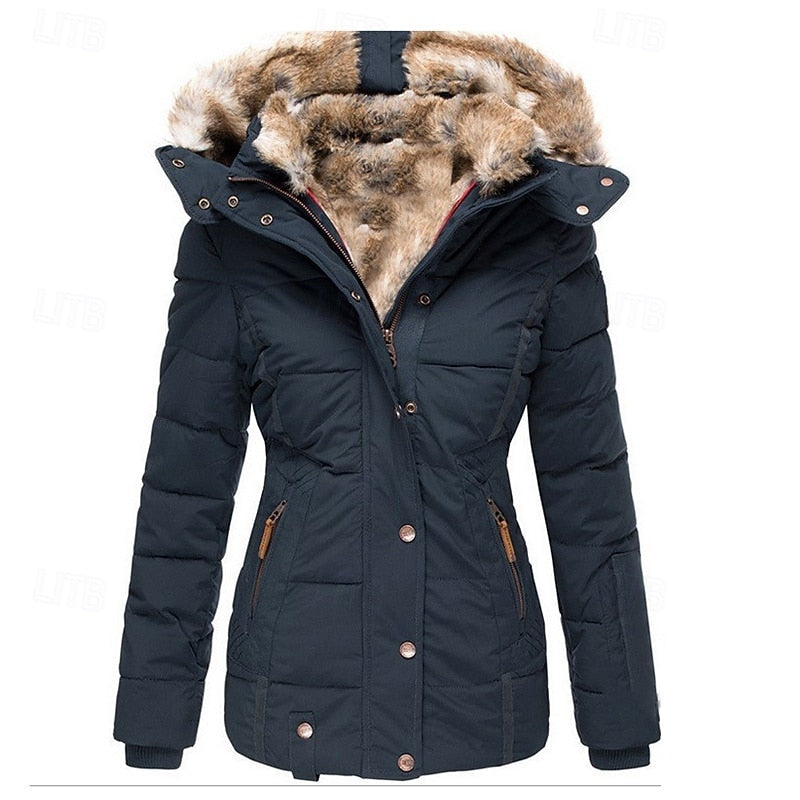 Cappotto trapuntato da donna con cappuccio rimovibile e vita sagomata