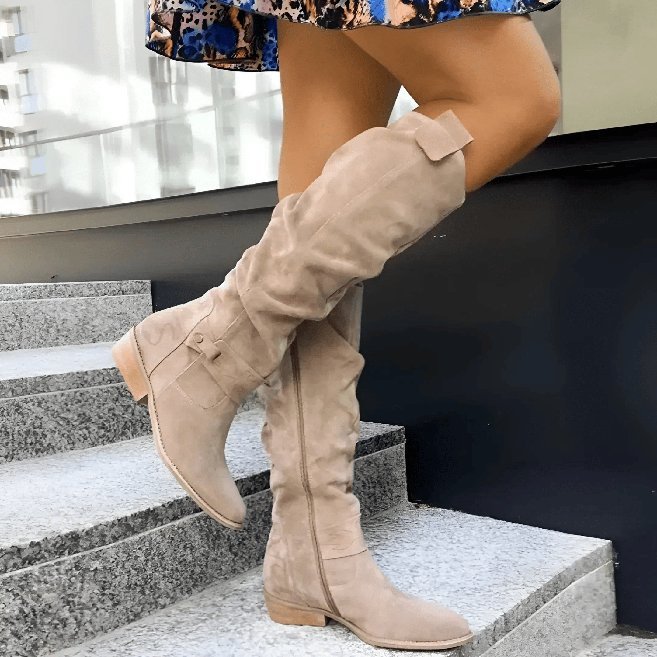 Robe en daim pour femme