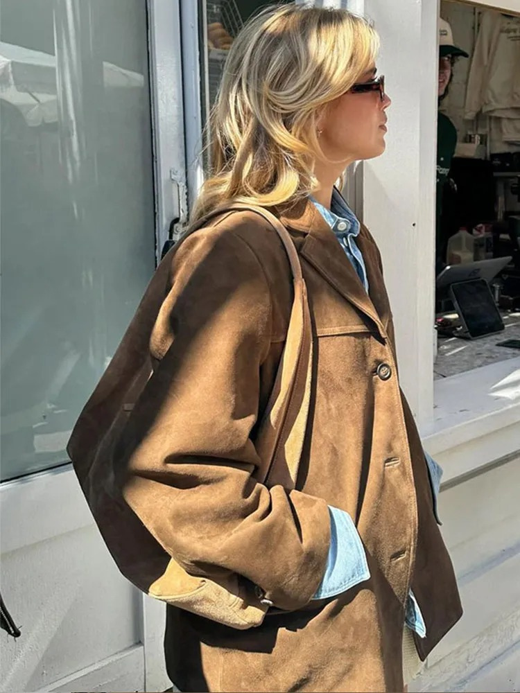Blazer oversize da donna in finta pelle scamosciata, vestibilità morbida ed elegante
