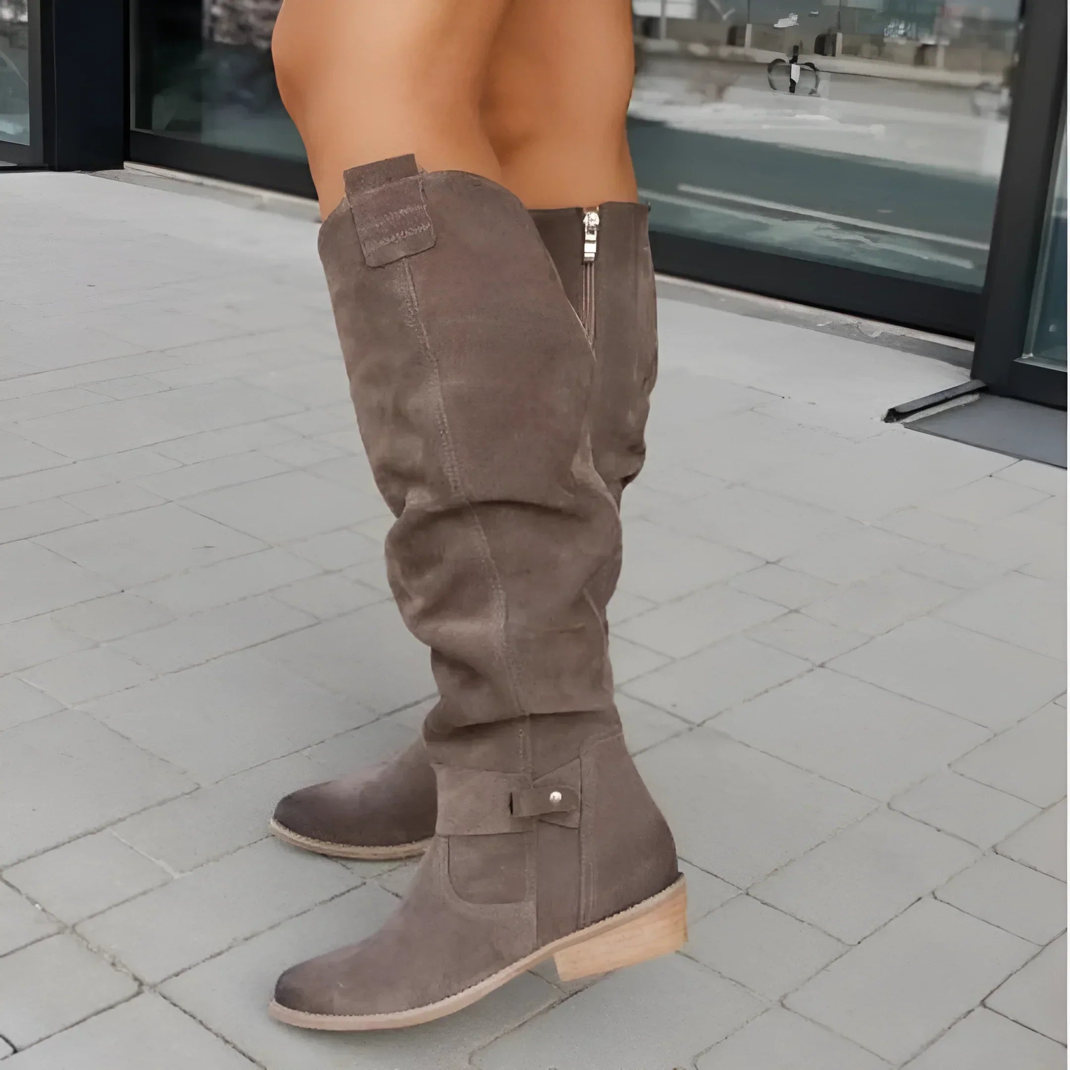 Robe en daim pour femme