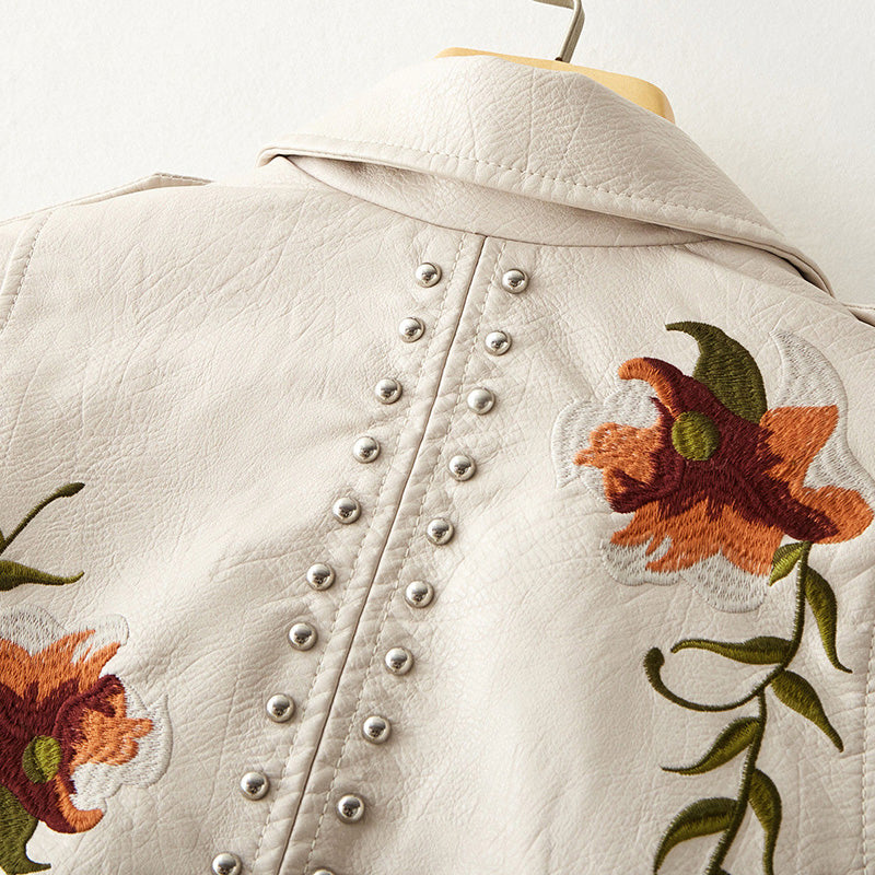 Veste en similicuir pour femme, broderies florales et détails cloutés