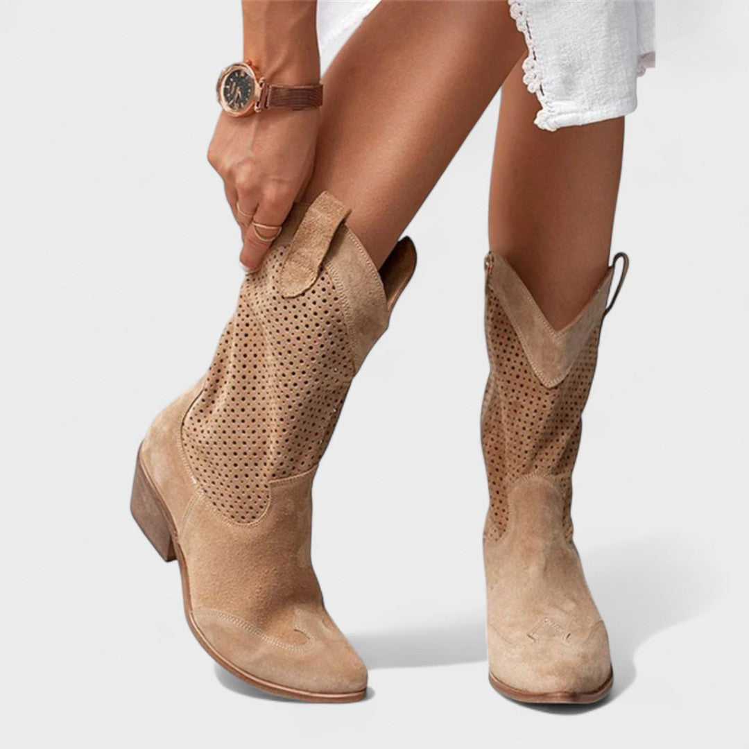 Abito da donna in camoscio
