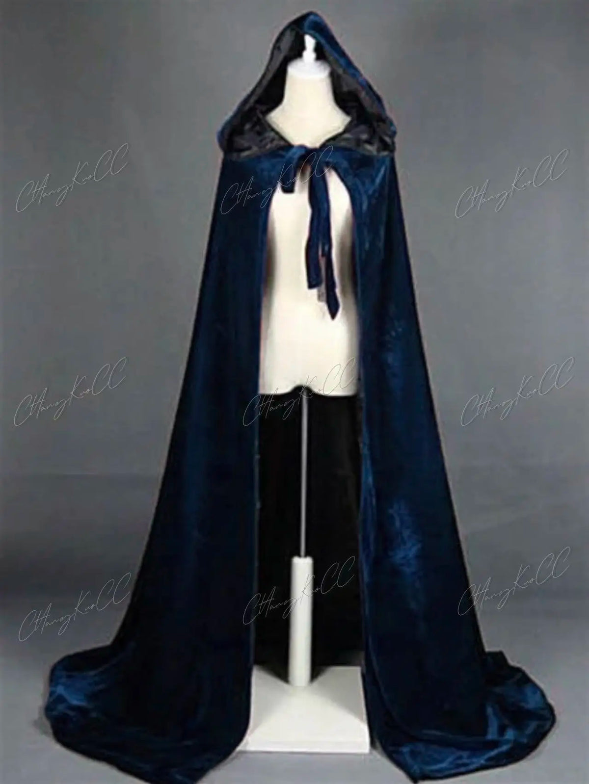 Velvet Hooded Cape Unisex Halloween Cosplay Witch Costume