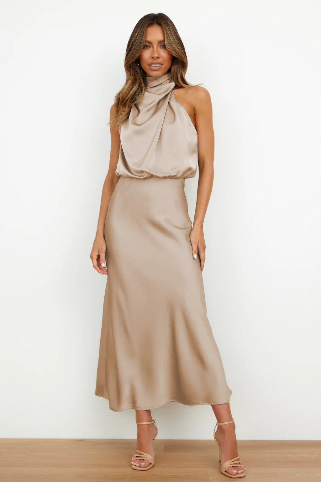 Robe en satin pour femme à col licou