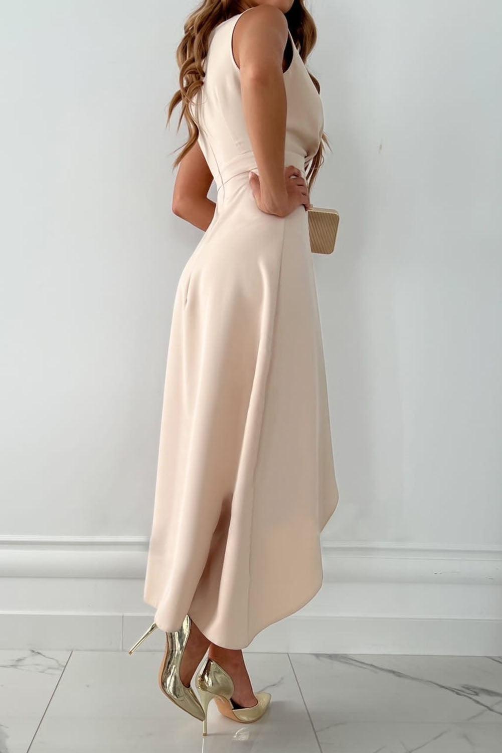 Robe midi pour femmes avec col en V