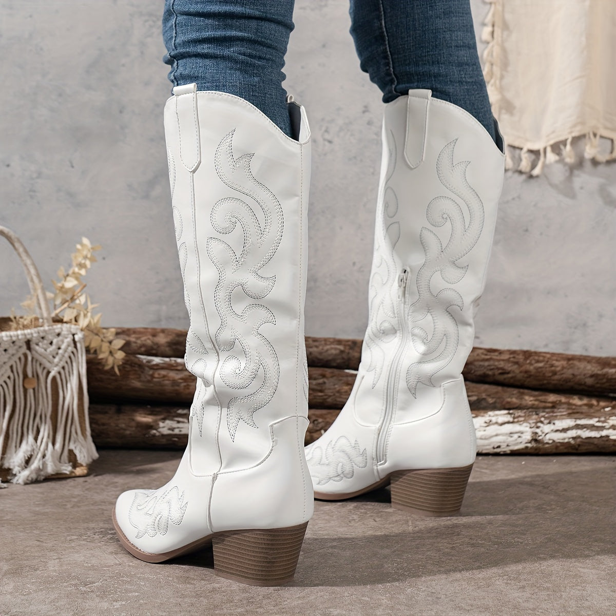 Abito da donna in pelle