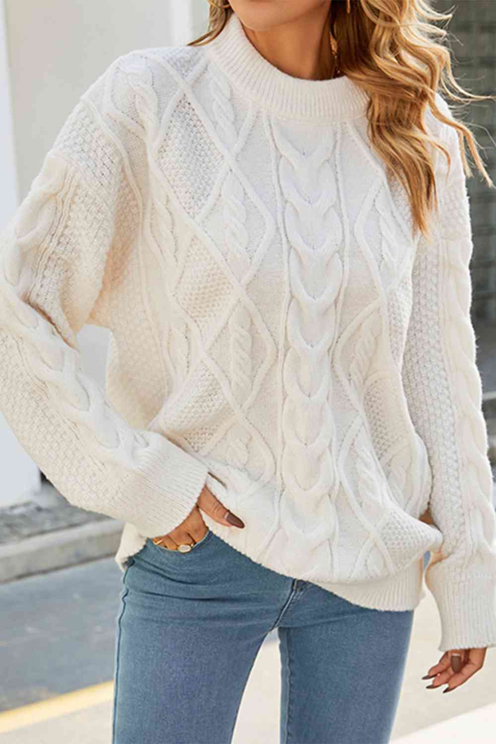 Women's Oversized Cable Knit Jumper with Crew Neck